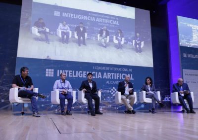 Expertos afirman que las empresas interactuarán con sus clientes con Inteligencia Artificial en 2025